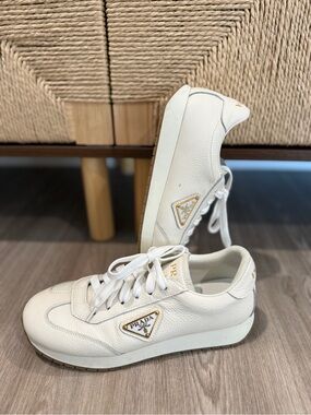 Used P White Leather Low-Top Sneakers with Gold Logo